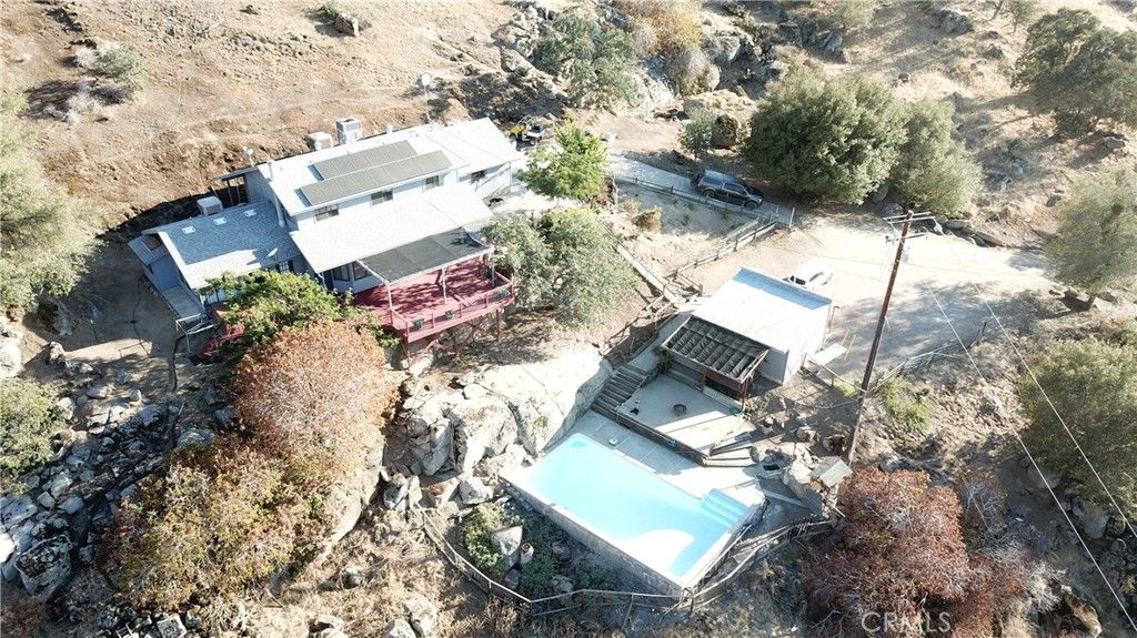 Image 3 of property listing at 31669 Indian Reservation Road, Porterville, CA 93257