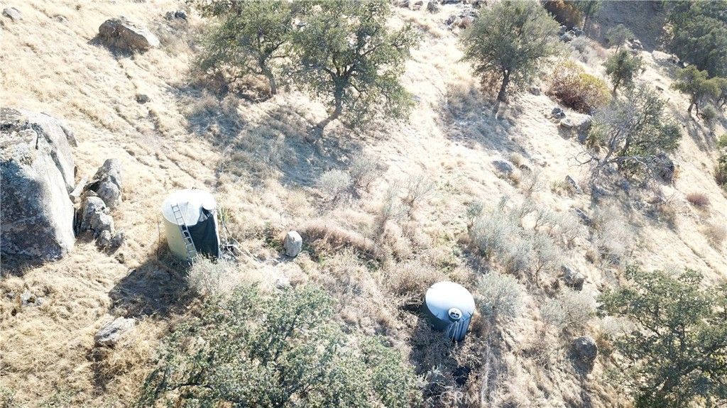 Image 51 of property listing at 31669 Indian Reservation Road, Porterville, CA 93257