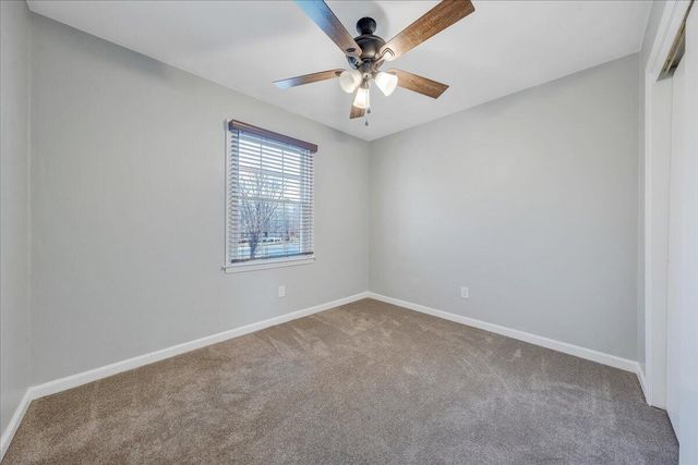 N 222 Oakwood RD, Troutville, VA 24175