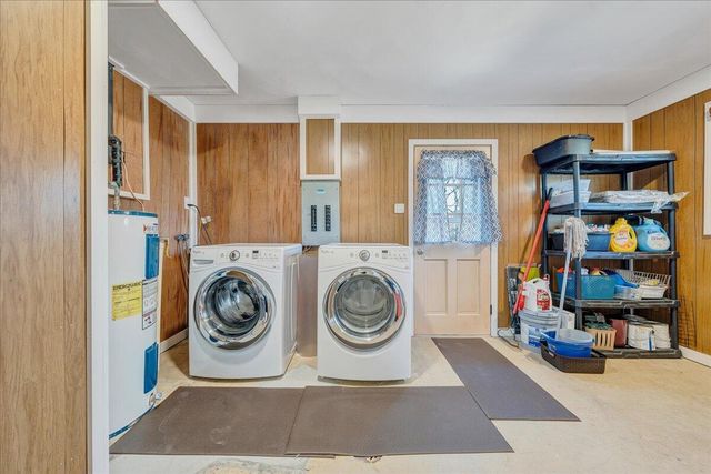 N 222 Oakwood RD, Troutville, VA 24175