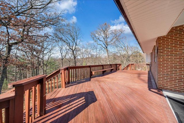 N 222 Oakwood RD, Troutville, VA 24175