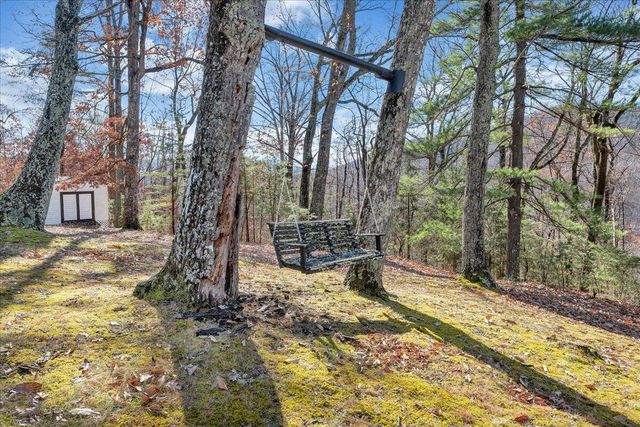 N 222 Oakwood RD, Troutville, VA 24175