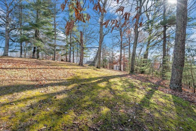 N 222 Oakwood RD, Troutville, VA 24175