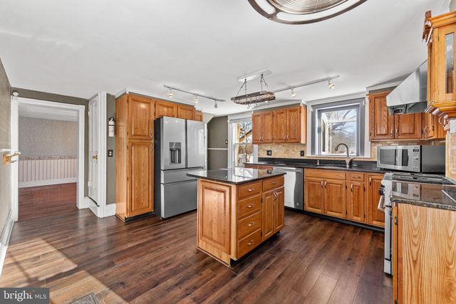 3004 CHURCH RD, Lafayette Hill, PA 19444