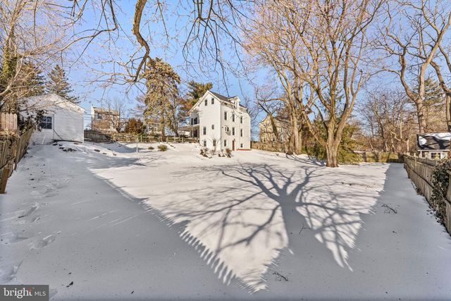 3004 CHURCH RD, Lafayette Hill, PA 19444