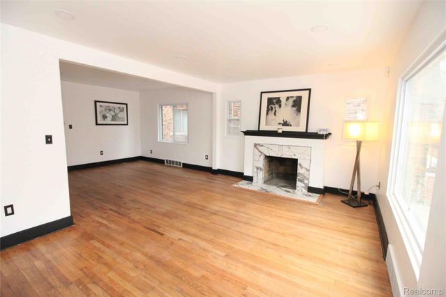 14825 Prevost Street, Detroit, MI 48227