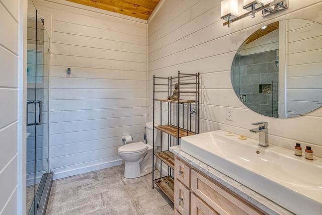 281 Raintree Bend, Blue Ridge, GA 30513