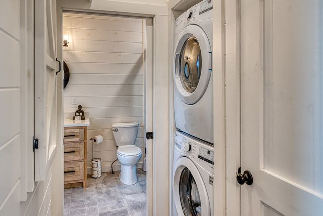 281 Raintree Bend, Blue Ridge, GA 30513