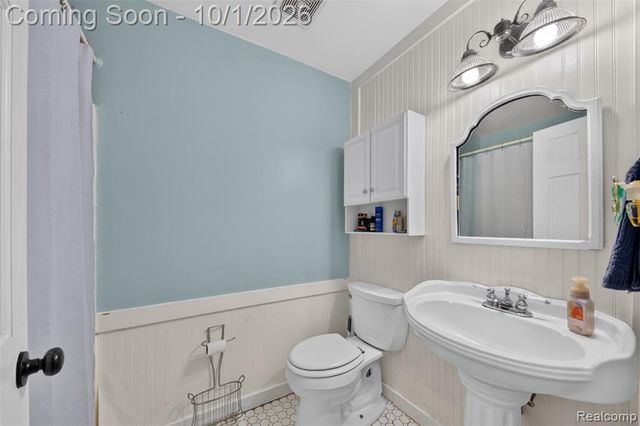4595 Webberdale Drive, Holly, MI 48442