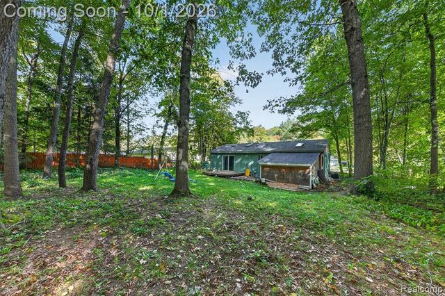 4595 Webberdale Drive, Holly, MI 48442