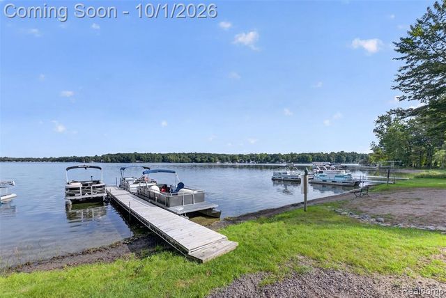4595 Webberdale Drive, Holly, MI 48442