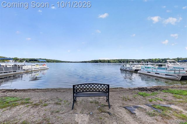 4595 Webberdale Drive, Holly, MI 48442