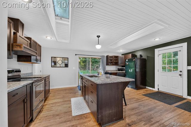 4595 Webberdale Drive, Holly, MI 48442