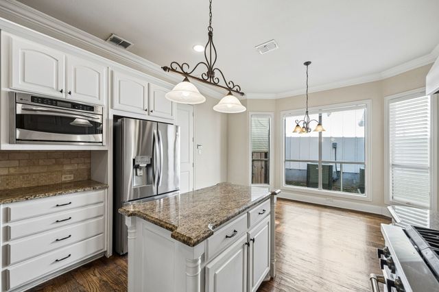 7202 Casa Loma Avenue, Dallas, TX 75214