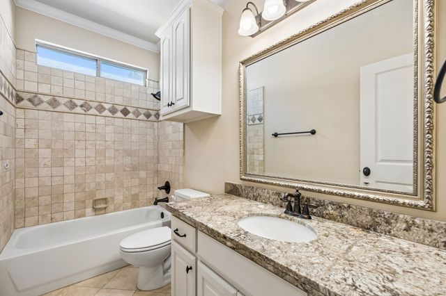 7202 Casa Loma Avenue, Dallas, TX 75214