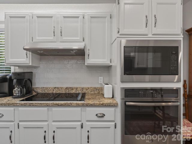 136 Deerlake Drive, Asheville, NC 28803