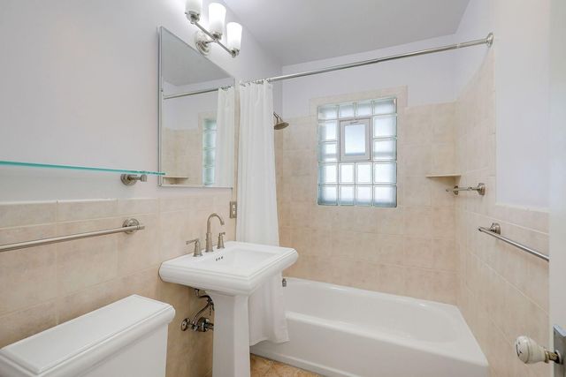5248 Beard Avenue S, Minneapolis, MN 55410