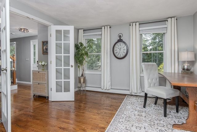 561 Old Dunstable Rd, Groton, MA 01450