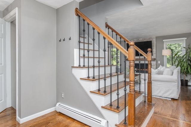 561 Old Dunstable Rd, Groton, MA 01450