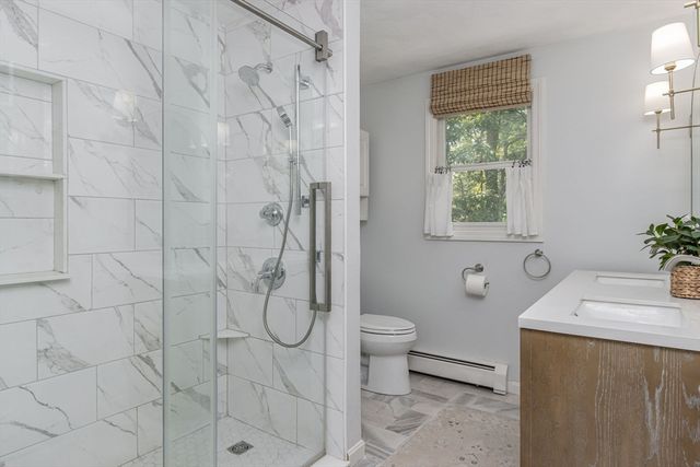 561 Old Dunstable Rd, Groton, MA 01450