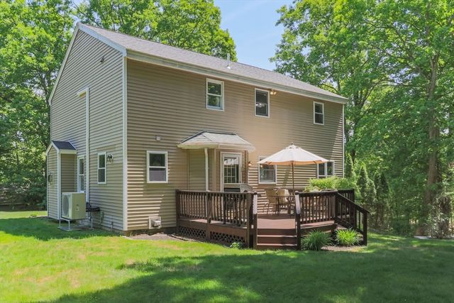 561 Old Dunstable Rd, Groton, MA 01450