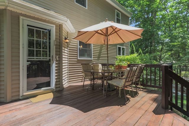 561 Old Dunstable Rd, Groton, MA 01450