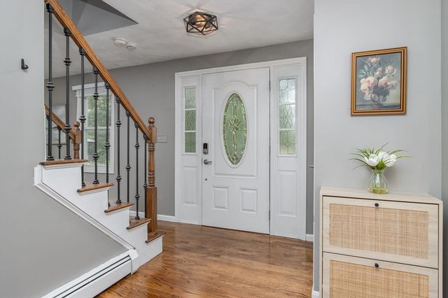 561 Old Dunstable Rd, Groton, MA 01450