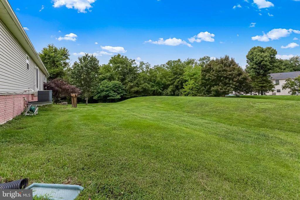 Image 39 of property listing at 747 MCGLAUGHLIN RD, Fairfield, PA 17320