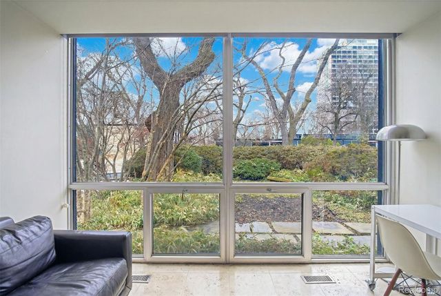 1320 Nicolet Place, Detroit, MI 48207