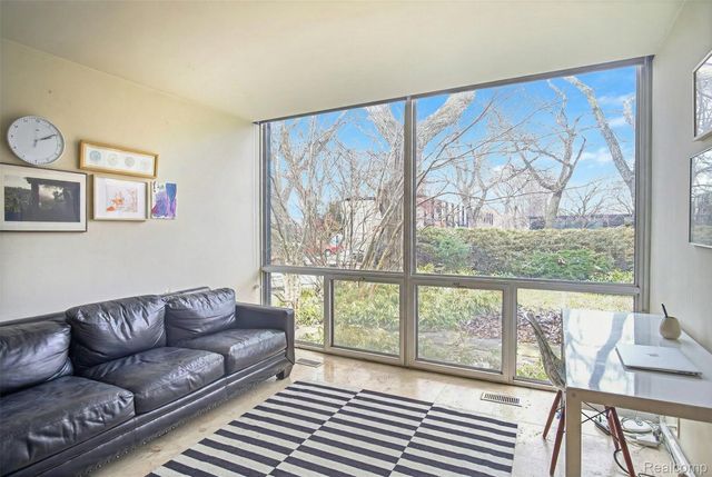 1320 Nicolet Place, Detroit, MI 48207