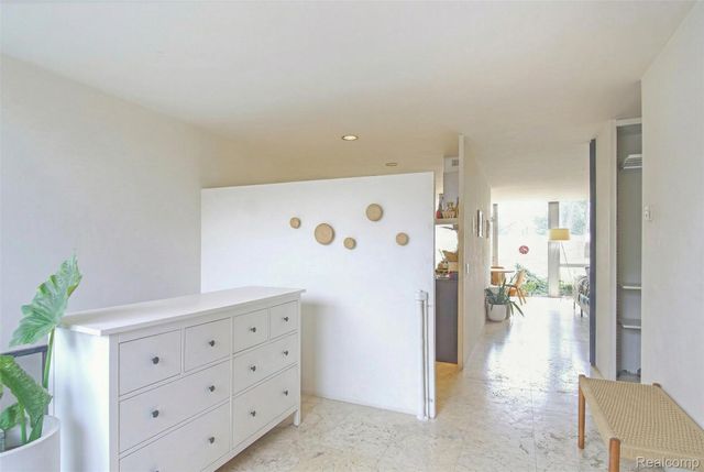 1320 Nicolet Place, Detroit, MI 48207