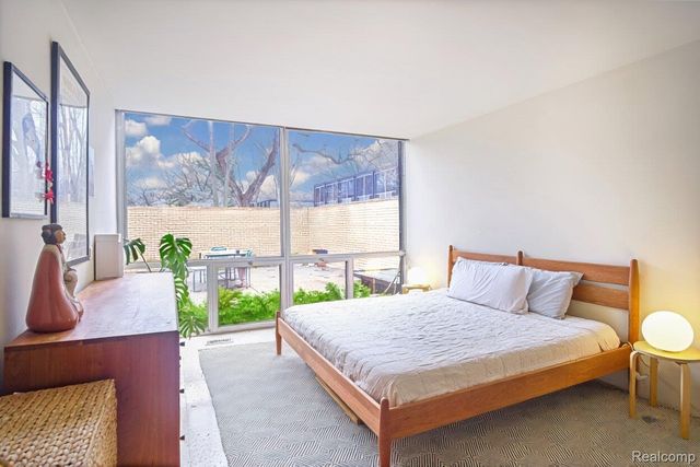 1320 Nicolet Place, Detroit, MI 48207