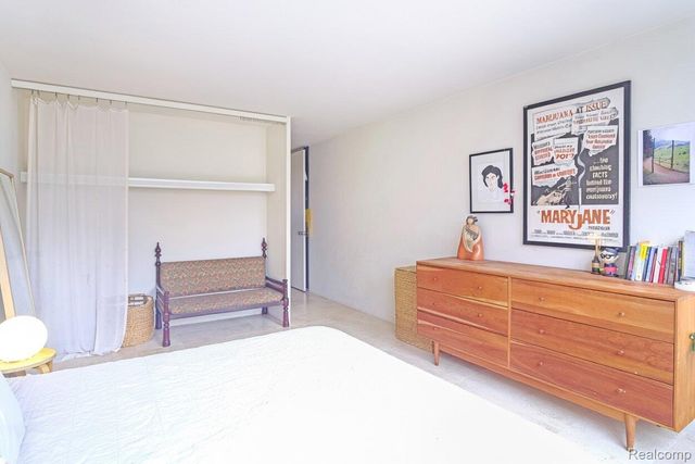 1320 Nicolet Place, Detroit, MI 48207