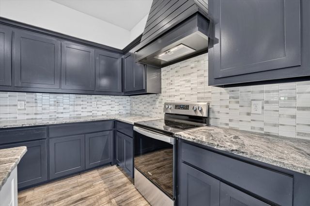 106 Clover Circle, Weatherford, TX 76086