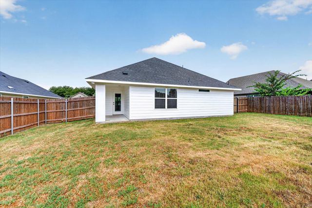 106 Clover Circle, Weatherford, TX 76086