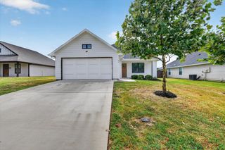 106 Clover Circle, Weatherford, TX 76086