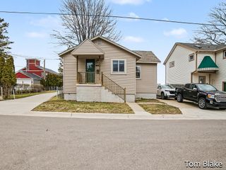 1834 Edgewater Street, Muskegon City, MI 49441