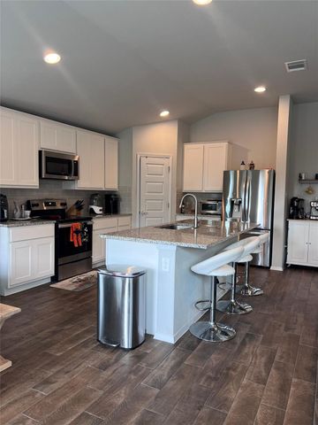 3704 Allegiance Ave, Lago Vista, TX 78645