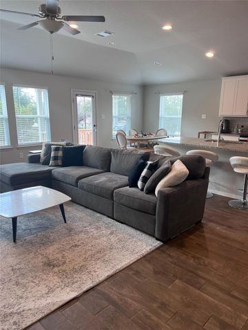 3704 Allegiance Ave, Lago Vista, TX 78645