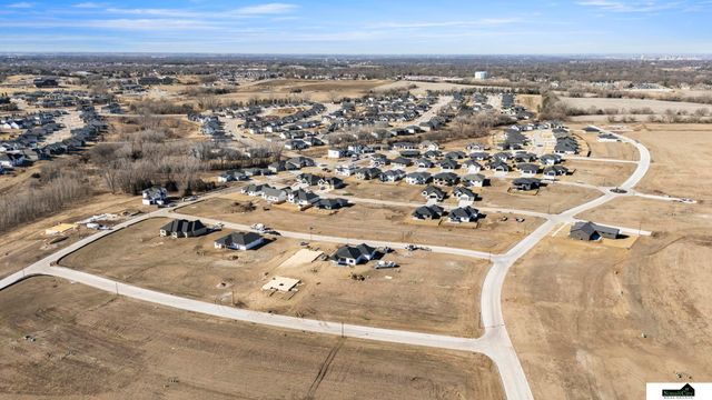 2121 S 96 Street, Lincoln, NE 68520