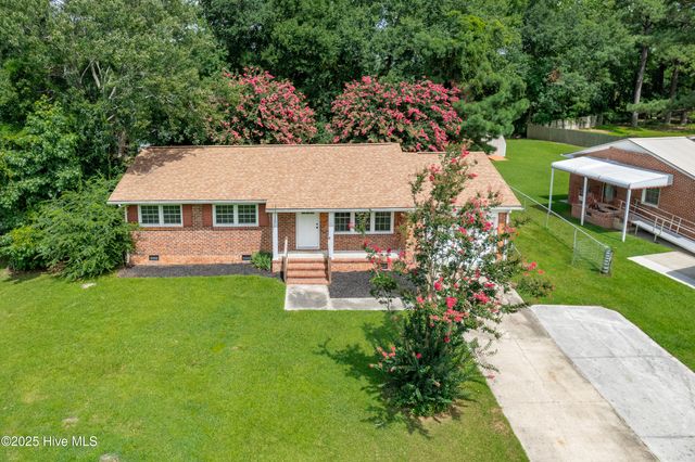 2517 Country Club Road, Jacksonville, NC 28546