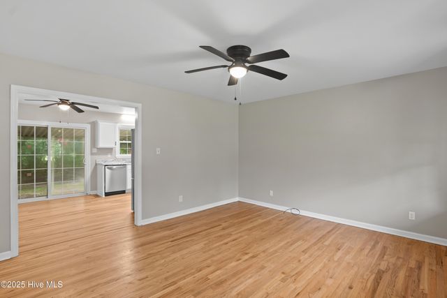 2517 Country Club Road, Jacksonville, NC 28546