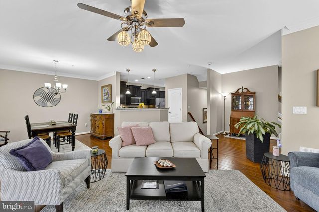 42558 SUNSET RIDGE SQ, Ashburn, VA 20148