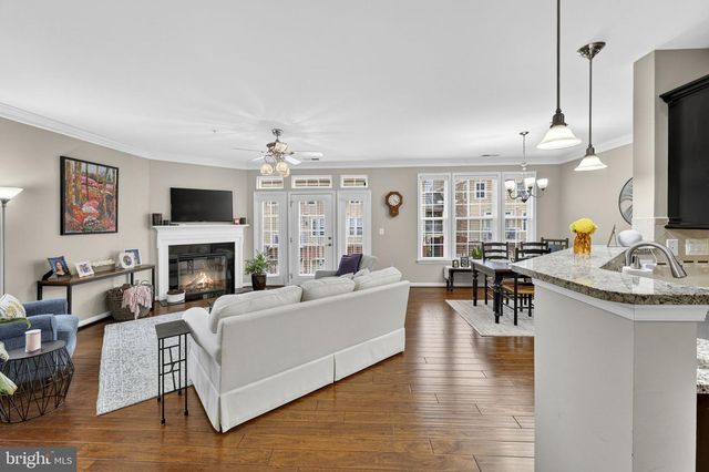 42558 SUNSET RIDGE SQ, Ashburn, VA 20148