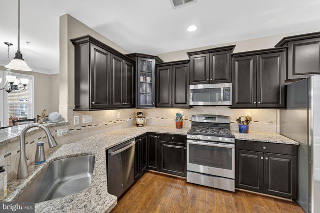 42558 SUNSET RIDGE SQ, Ashburn, VA 20148