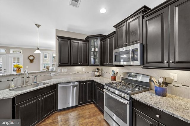 42558 SUNSET RIDGE SQ, Ashburn, VA 20148