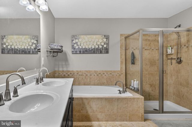 42558 SUNSET RIDGE SQ, Ashburn, VA 20148