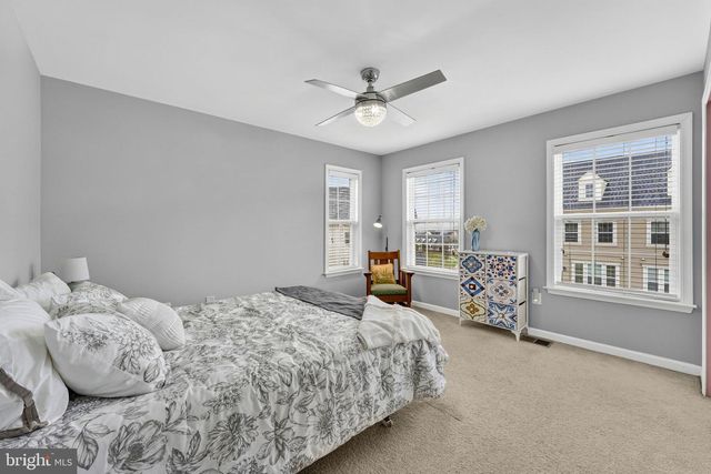 42558 SUNSET RIDGE SQ, Ashburn, VA 20148