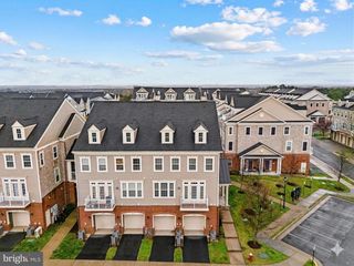 42558 SUNSET RIDGE SQ, Ashburn, VA 20148