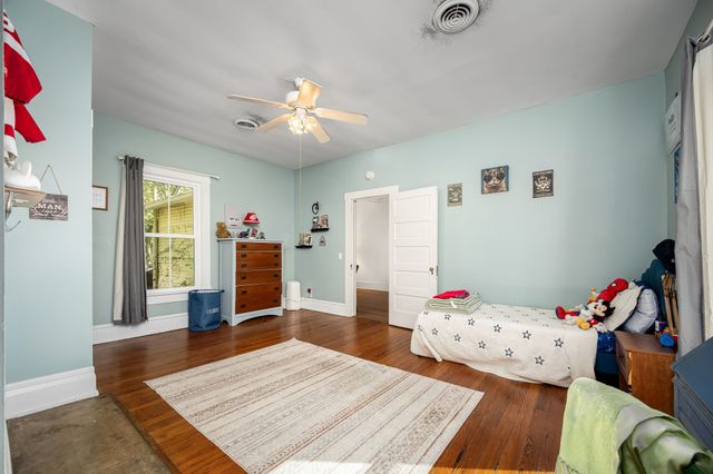 500 NE Atlantic St, Tullahoma, TN 37388